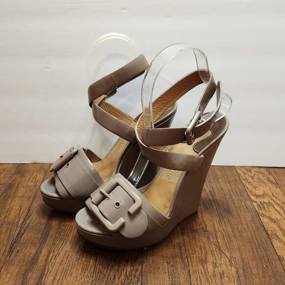 CHLOE Platform Dark Mauve Wedges with Large Buckle - Picture 3 of 12